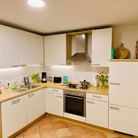 Traumhafte 115 Qm Ferienwohnung Am Steinhuder Meer, Ruhig, Komfortabel, Loggia, Parkplatz, Wifi Wunstorf Exterior foto
