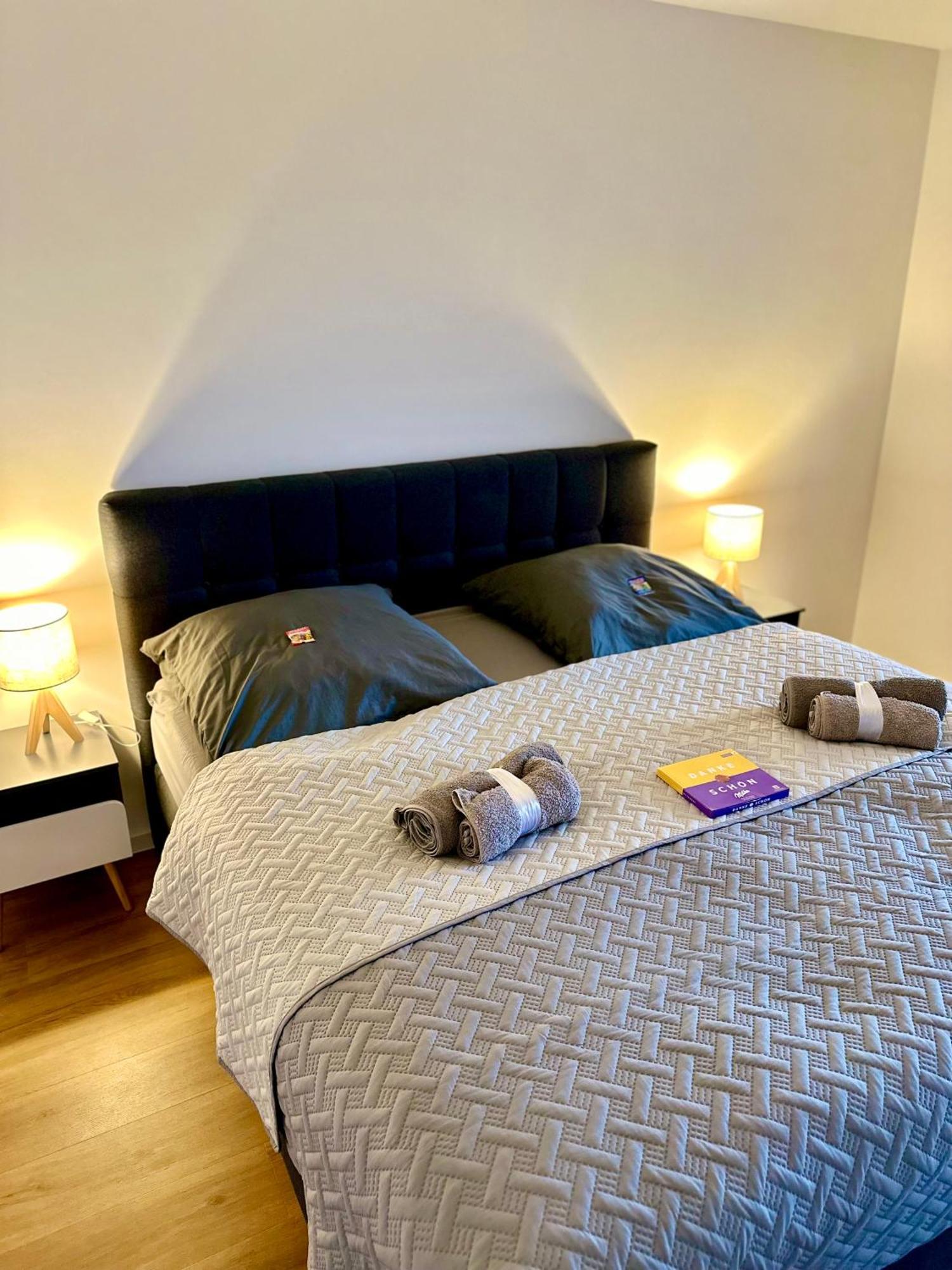 Traumhafte 115 Qm Ferienwohnung Am Steinhuder Meer, Ruhig, Komfortabel, Loggia, Parkplatz, Wifi Wunstorf Exterior foto
